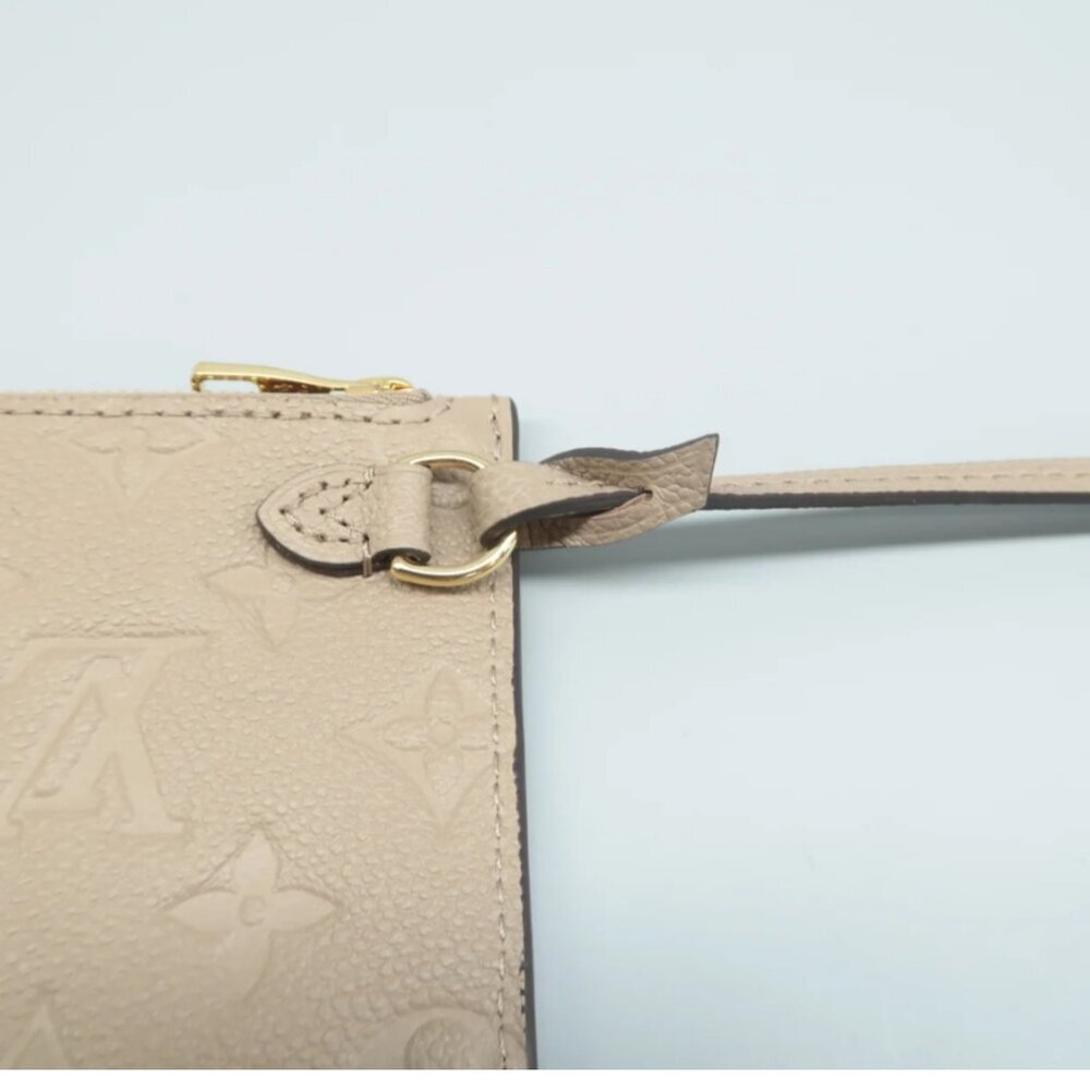 100% Authentic Louis Vuitton Grey Monogram Leather Pouch - Picture 6 of 12